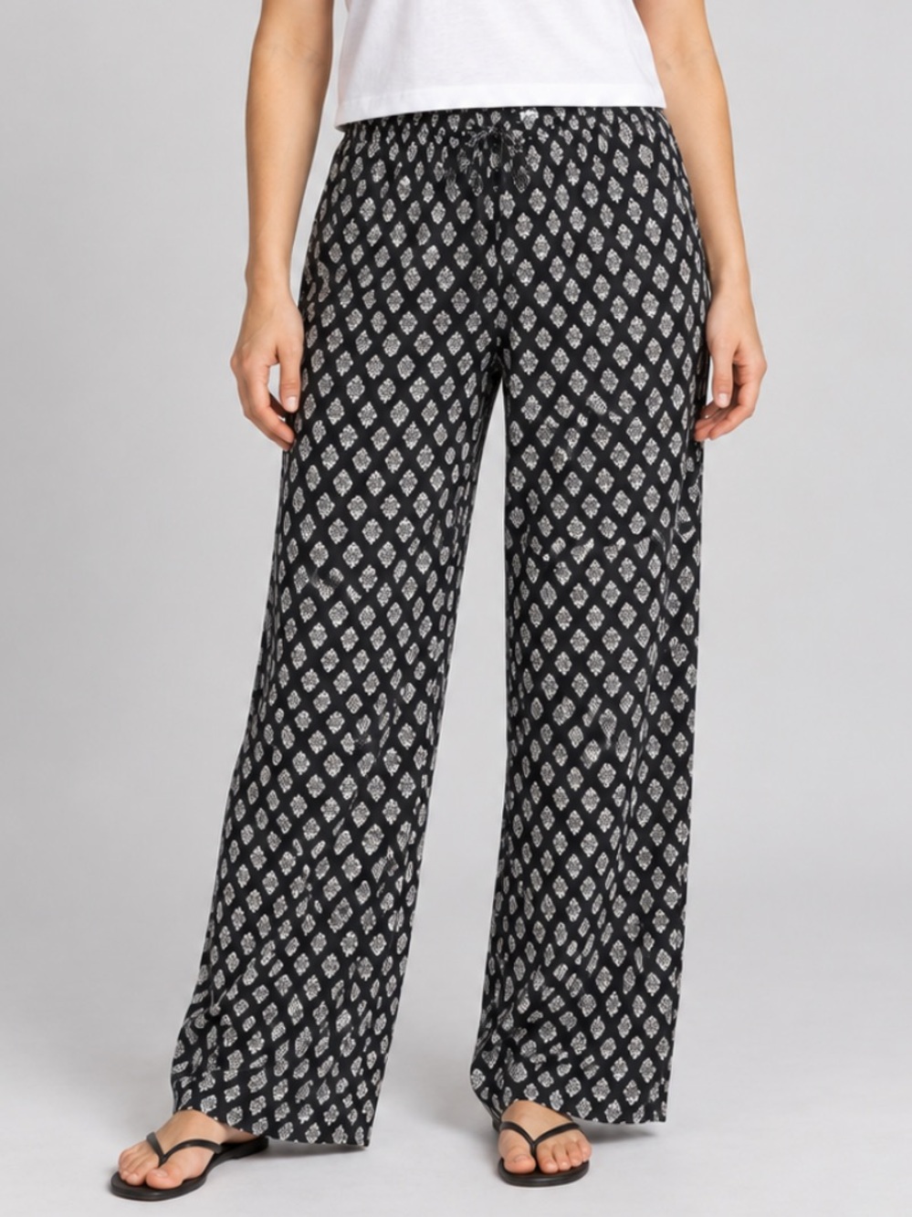 H&M Medallion Print Drawstring Lounge Pants in Black and Ivory